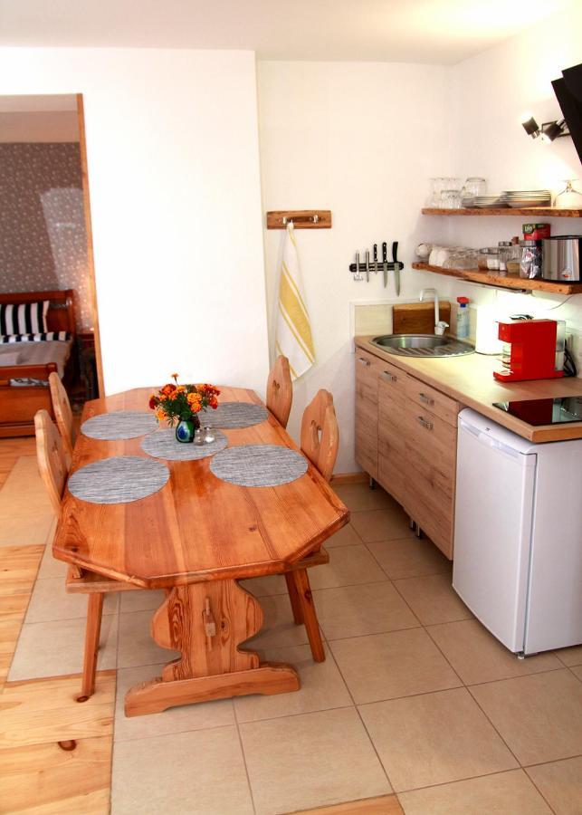 לייפאז'ה Emilie'S Apartments מראה חיצוני תמונה